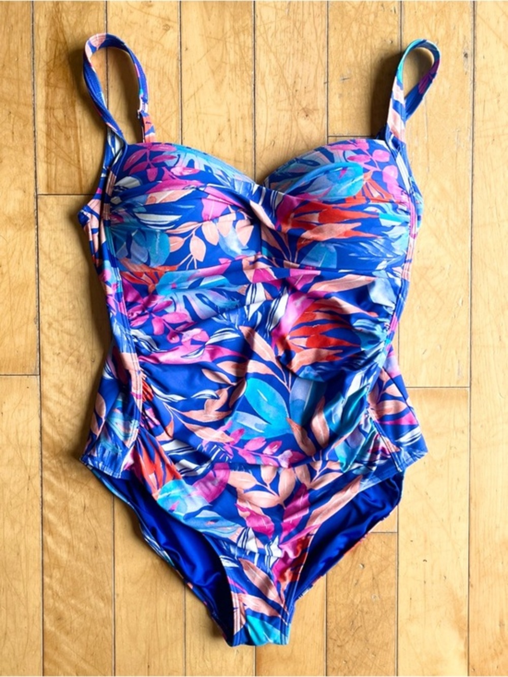 Sea Level Australia Tropical Print Built-in cups One‑Piece Swimsuit Size Large - Picture 1 of 5